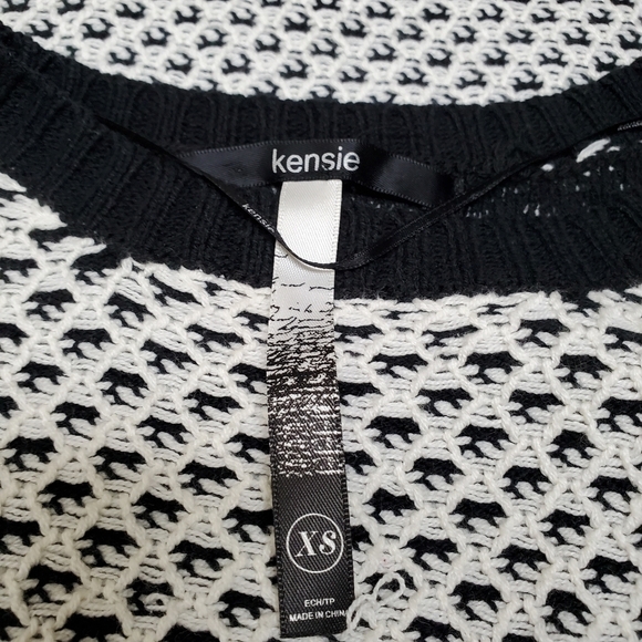 Kensie Knit Sweater XS - Picture 3 of 4